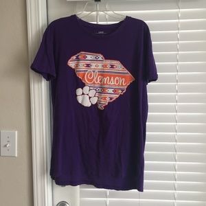 Clemson T-shirt, size L